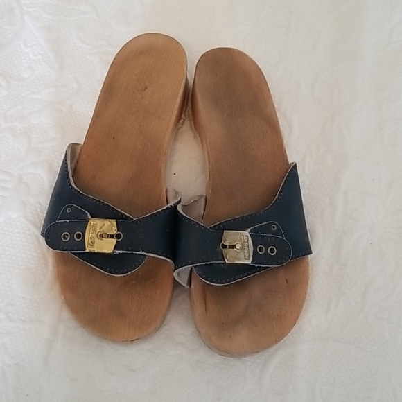 dr scholls shoes wooden